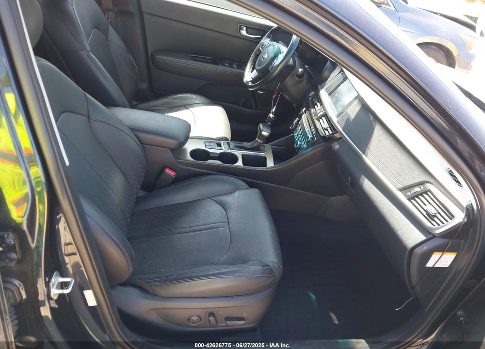 2018 KIA OPTIMA HYBRID VIN: KNAGU4LE2J5020396