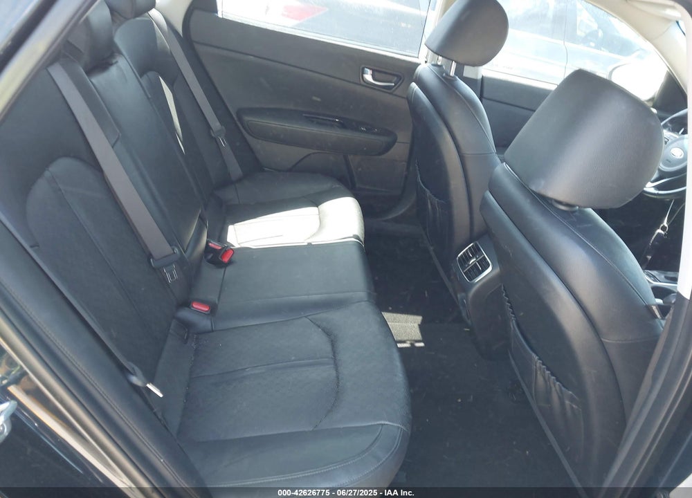 2018 KIA OPTIMA HYBRID VIN: KNAGU4LE2J5020396