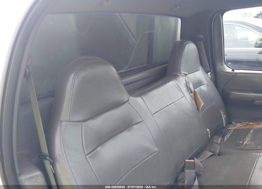 2004 FORD F-150 HERITAGE XL/XLT VIN: 2FTRF172X4CA27482