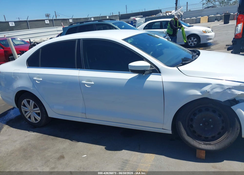 2017 VOLKSWAGEN JETTA VIN: 3VW2B7AJ0HM257054