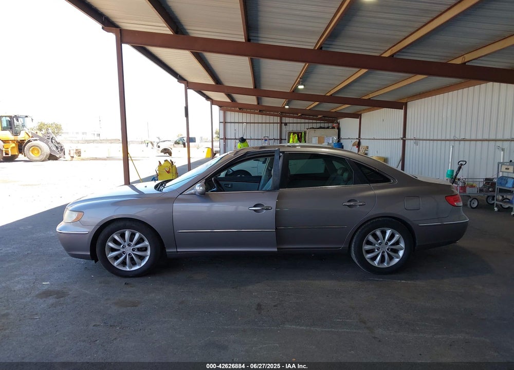 2007 HYUNDAI AZERA VIN: KMHFC46F67A152353