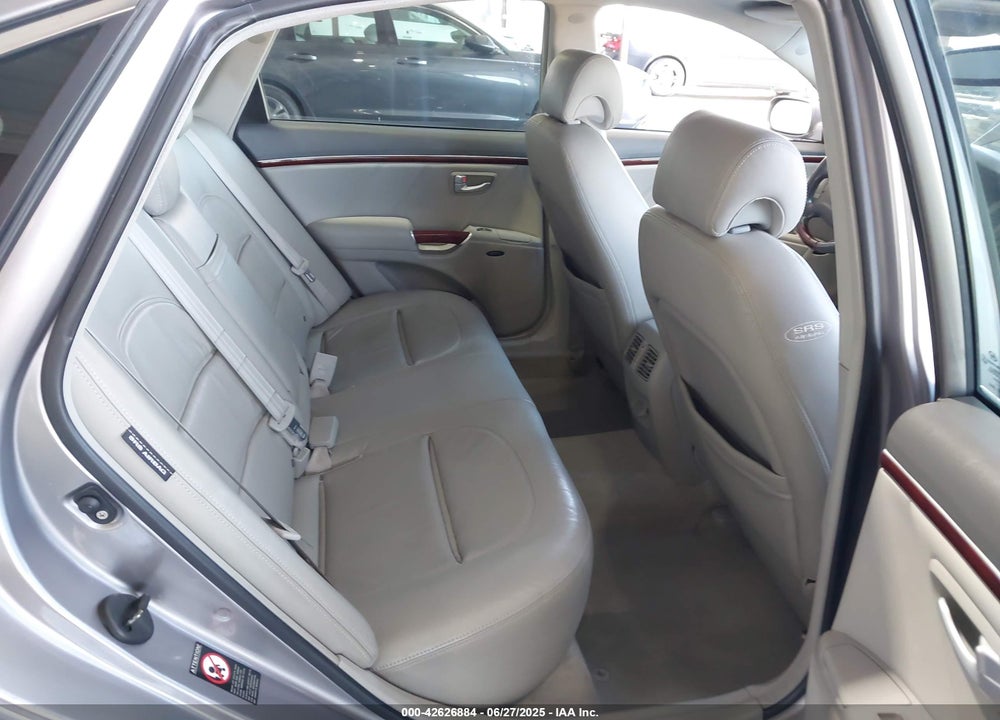 2007 HYUNDAI AZERA VIN: KMHFC46F67A152353