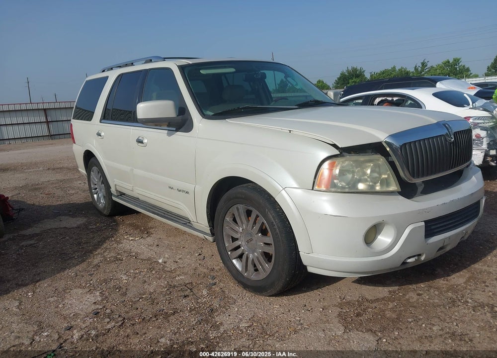 2004 LINCOLN NAVIGATOR VIN: 5LMFU27R84LJ41121
