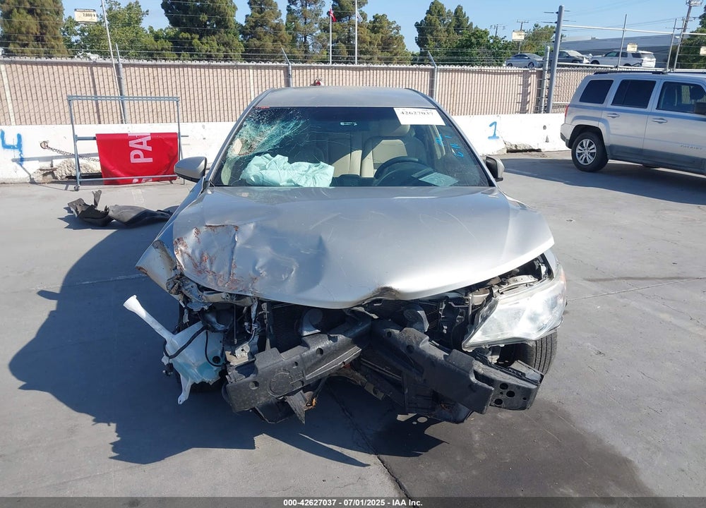 2014 TOYOTA CAMRY LE VIN: 4T4BF1FK9ER425126