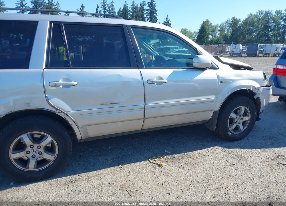2008 HONDA PILOT VIN: 5FNYF18358B027763