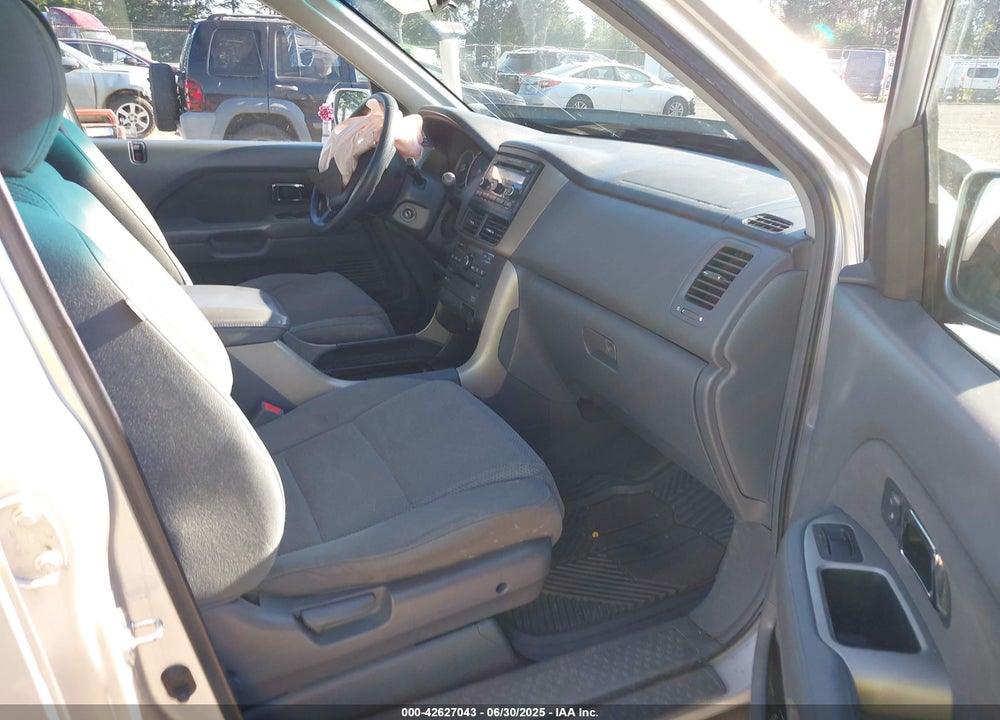2008 HONDA PILOT VIN: 5FNYF18358B027763