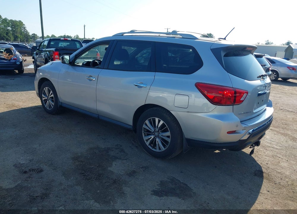2017 NISSAN PATHFINDER VIN: 5N1DR2MN7HC621847