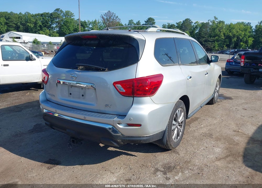 2017 NISSAN PATHFINDER VIN: 5N1DR2MN7HC621847