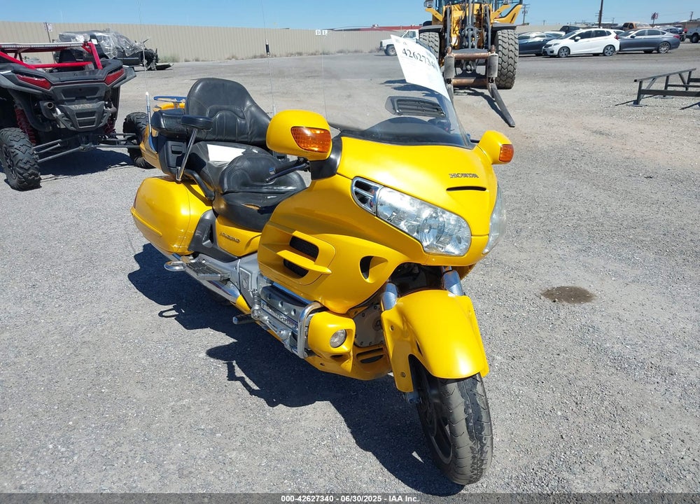 2001 HONDA GL1800 A VIN: 1HFSC47441A002142