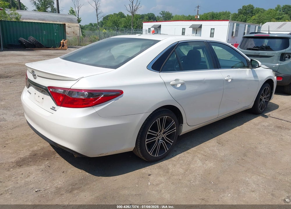 2016 TOYOTA CAMRY SE VIN: 4T1BF1FK4GU559815