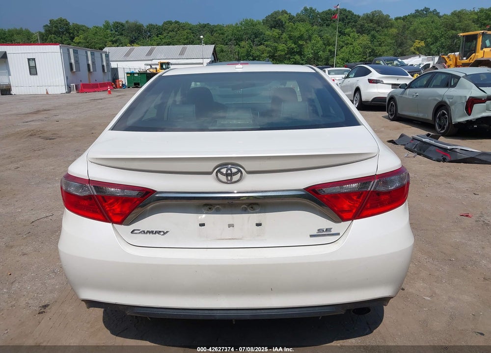 2016 TOYOTA CAMRY SE VIN: 4T1BF1FK4GU559815