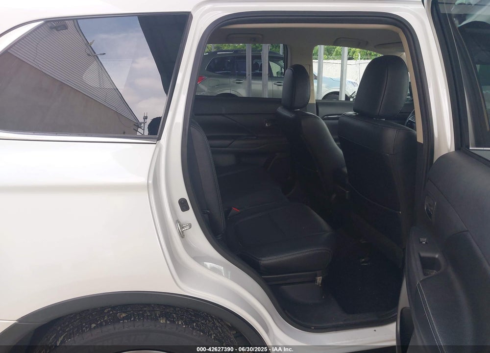 2017 MITSUBISHI OUTLANDER SEL VIN: JA4AZ3A38HZ049159