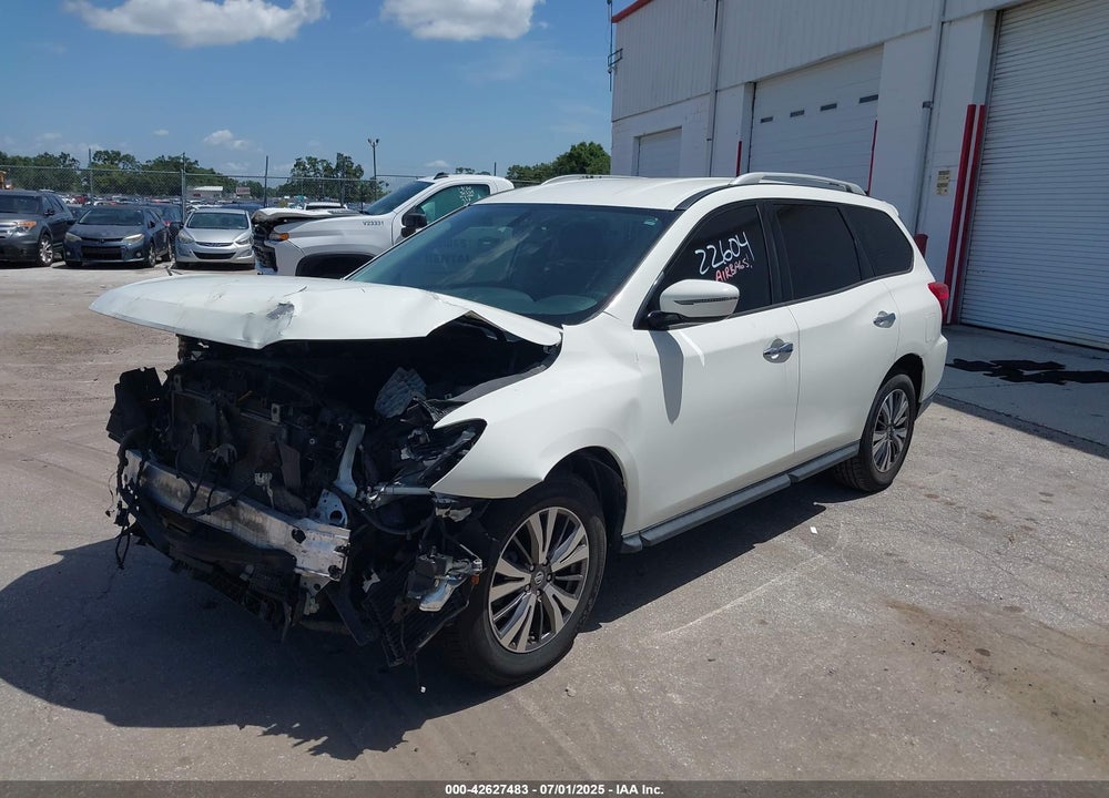 2017 NISSAN PATHFINDER VIN: 5N1DR2MN8HC652928