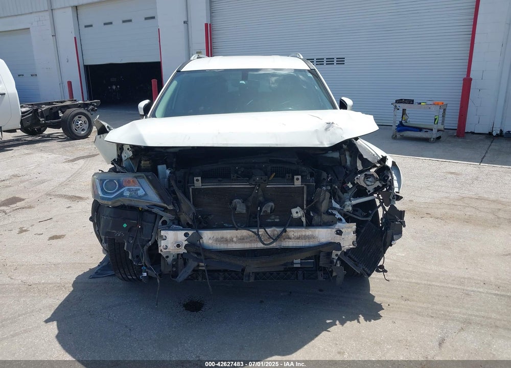 2017 NISSAN PATHFINDER VIN: 5N1DR2MN8HC652928