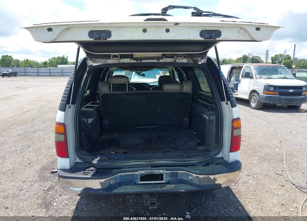 2002 CHEVROLET SUBURBAN 1500 VIN: 1GNEC16Z02J219490