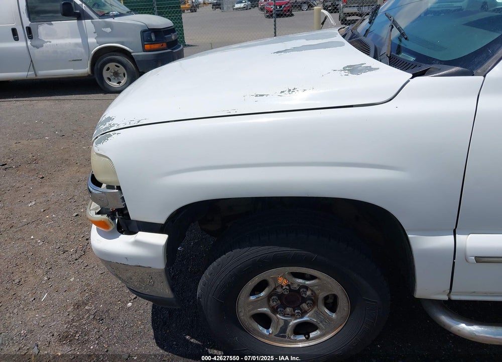 2002 CHEVROLET SUBURBAN 1500 VIN: 1GNEC16Z02J219490