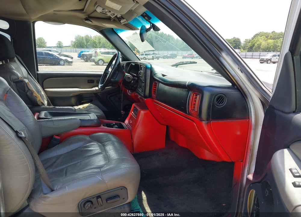 2002 CHEVROLET SUBURBAN 1500 VIN: 1GNEC16Z02J219490
