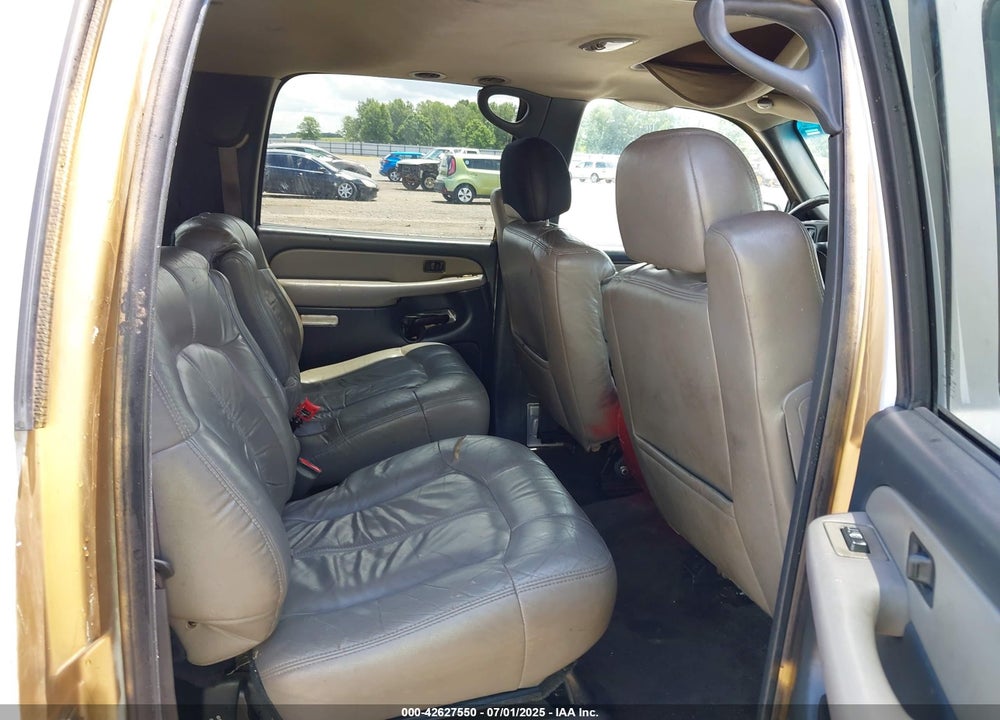 2002 CHEVROLET SUBURBAN 1500 VIN: 1GNEC16Z02J219490