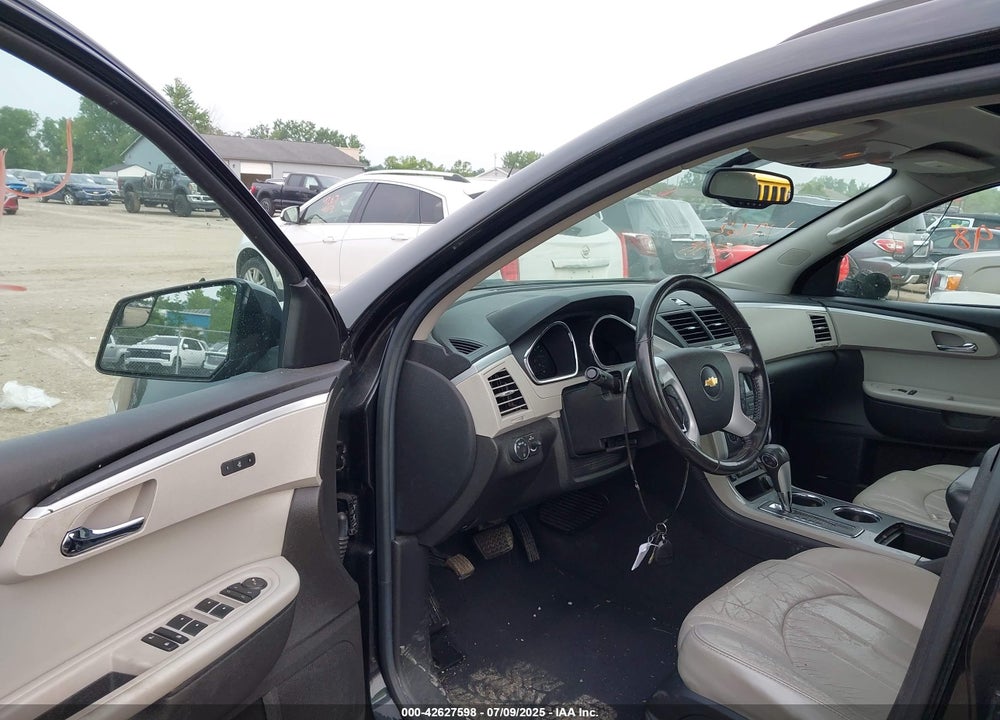 2011 CHEVROLET TRAVERSE VIN: 1GNKRLED7BJ348104