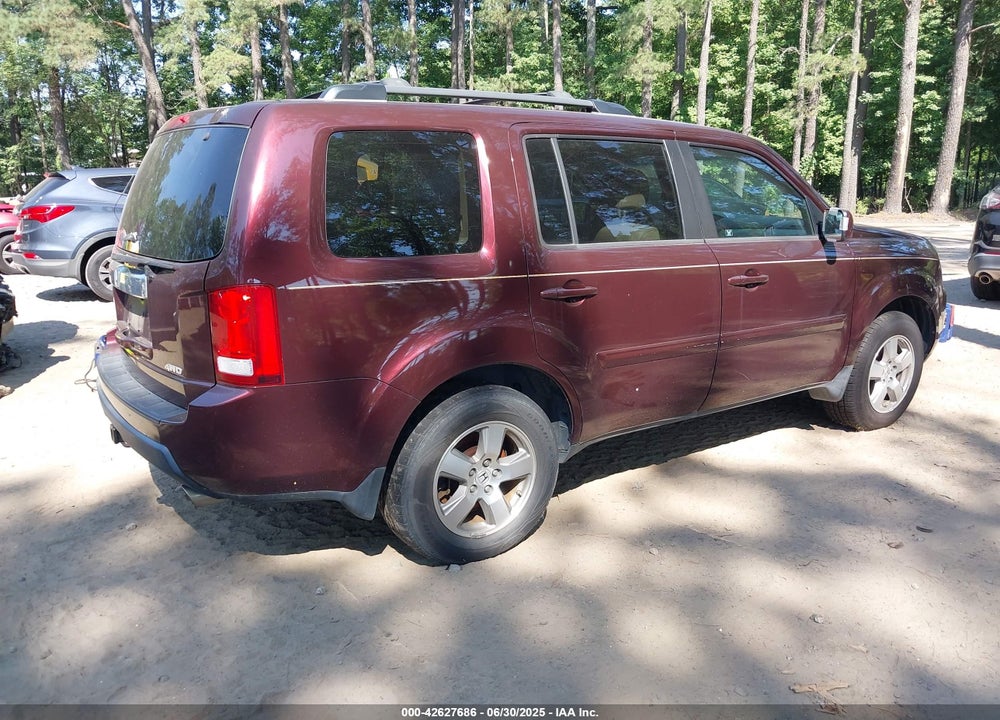 2011 HONDA PILOT VIN: 5FNYF4H58BB066082