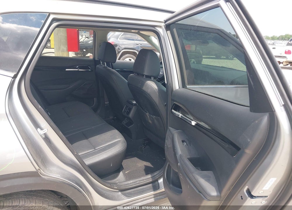 2025 KIA SELTOS VIN: KNDERCAA5S7695686