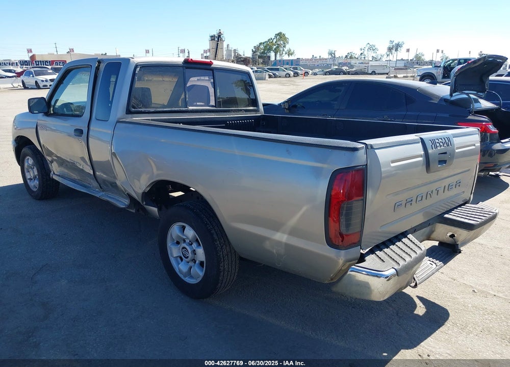 2000 NISSAN FRONTIER XE VIN: 1N6DD26S4YC394572
