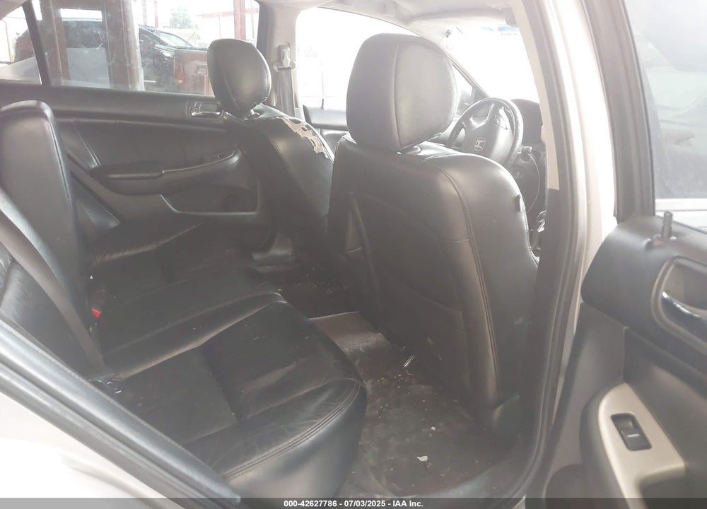 2007 HONDA ACCORD VIN: 1HGCM56877A067664
