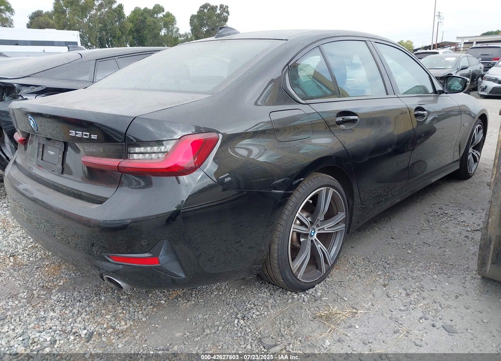 2022 BMW 3 SERIES 330E VIN: 3MW5P7J07N8C35403