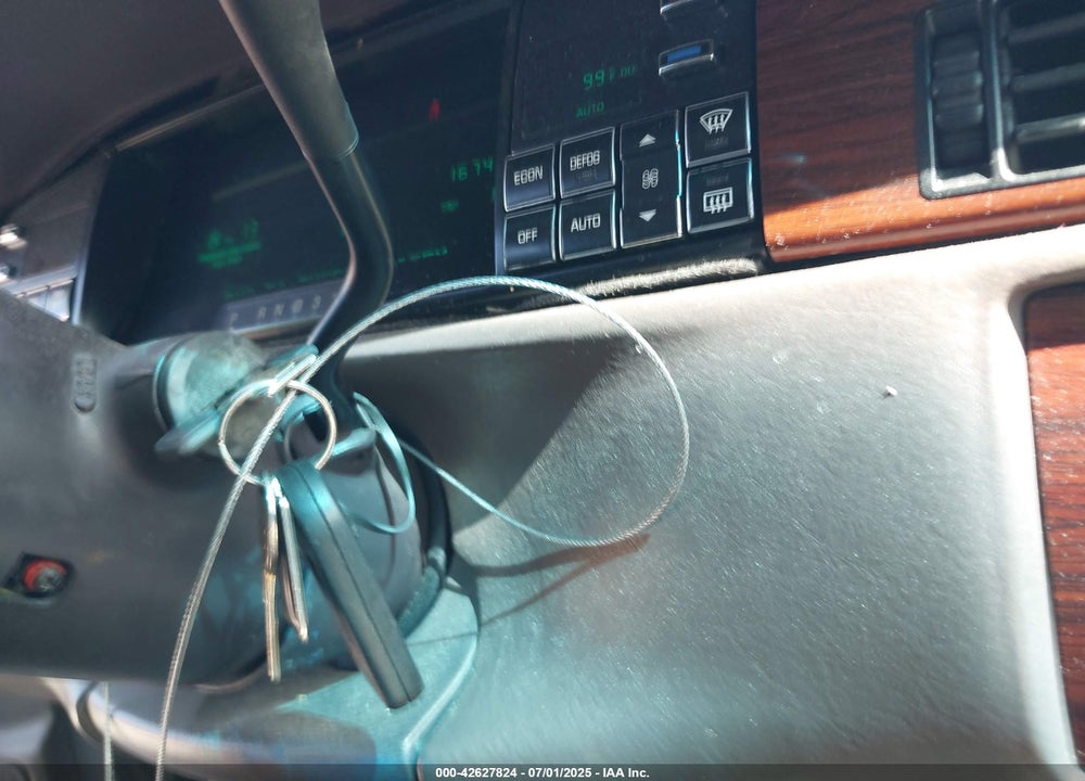 1994 CADILLAC DEVILLE VIN: 1G6KD52B4RU253534