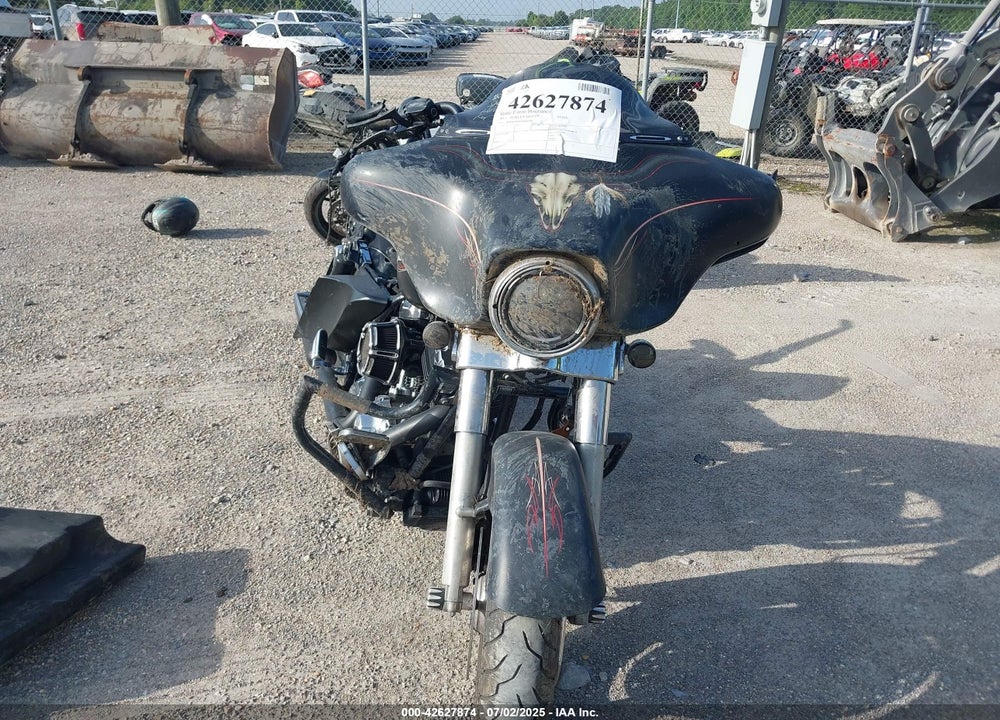 2013 HARLEY-DAVIDSON FLHX STREET GLIDE VIN: 1HD1KBM16DB607896