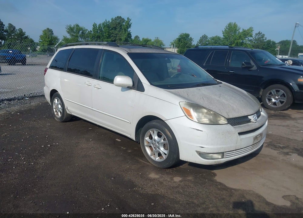2005 TOYOTA SIENNA XLE VIN: 5TDZA22C45S335452
