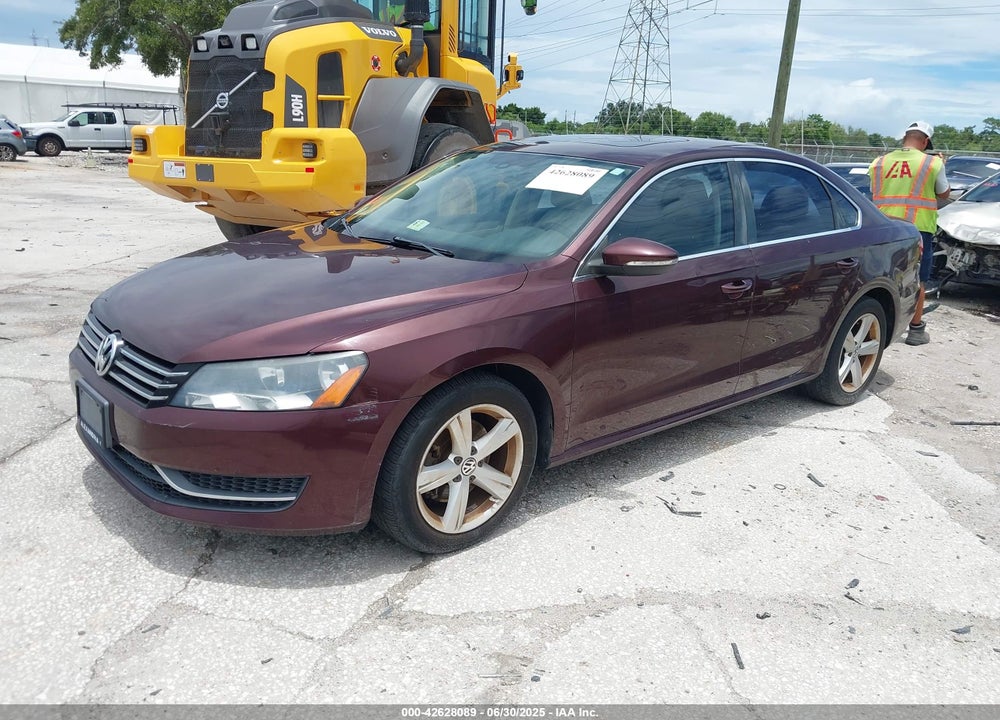2012 VOLKSWAGEN PASSAT VIN: 1VWBP7A31CC097246