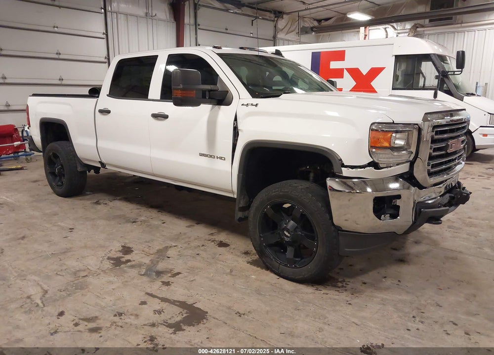 2018 GMC SIERRA 2500HD VIN: 1GT12REG7JF268597