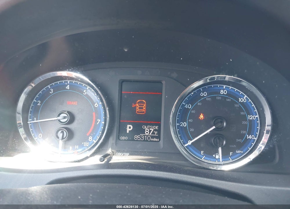 2018 TOYOTA COROLLA VIN: 2T1BURHE9JC969160