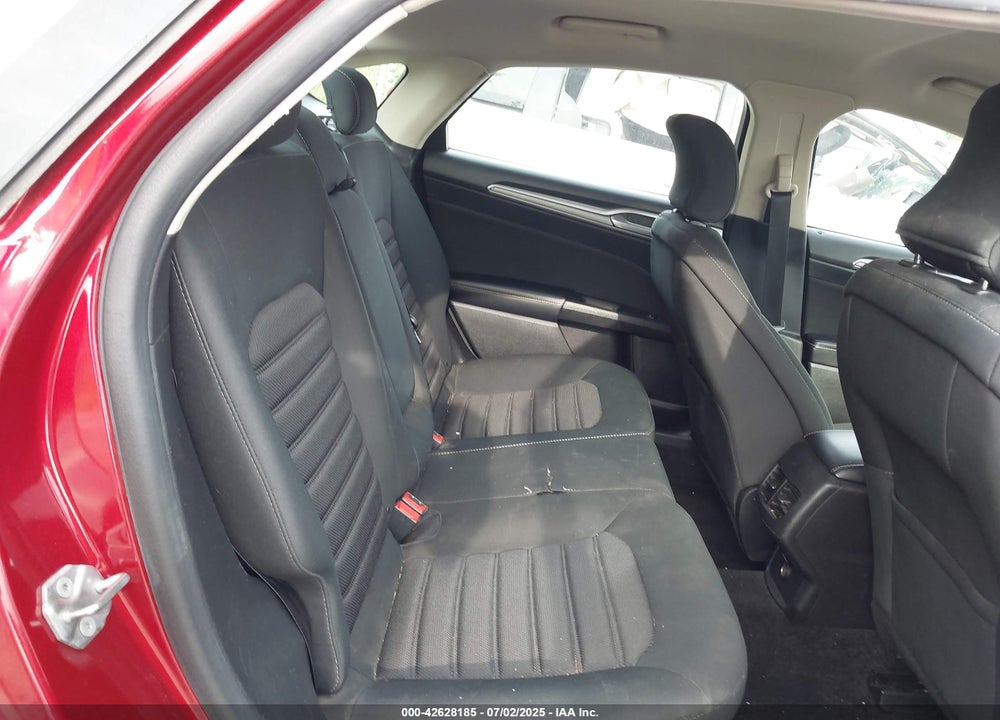 2018 FORD FUSION VIN: 3FA6P0HD0JR260371