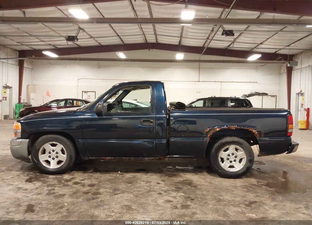 2007 GMC SIERRA 1500 VIN: 3GTEC14X57G225420