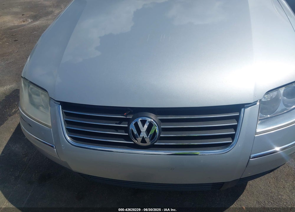 2004 VOLKSWAGEN PASSAT VIN: WVWRH63BX4P093381