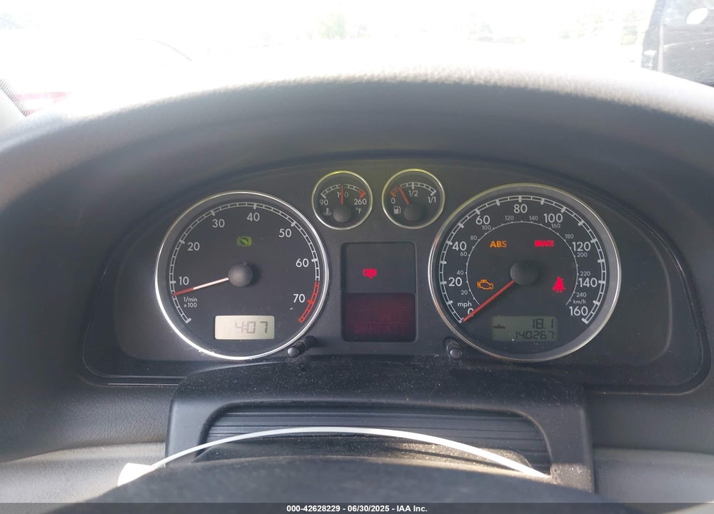 2004 VOLKSWAGEN PASSAT VIN: WVWRH63BX4P093381