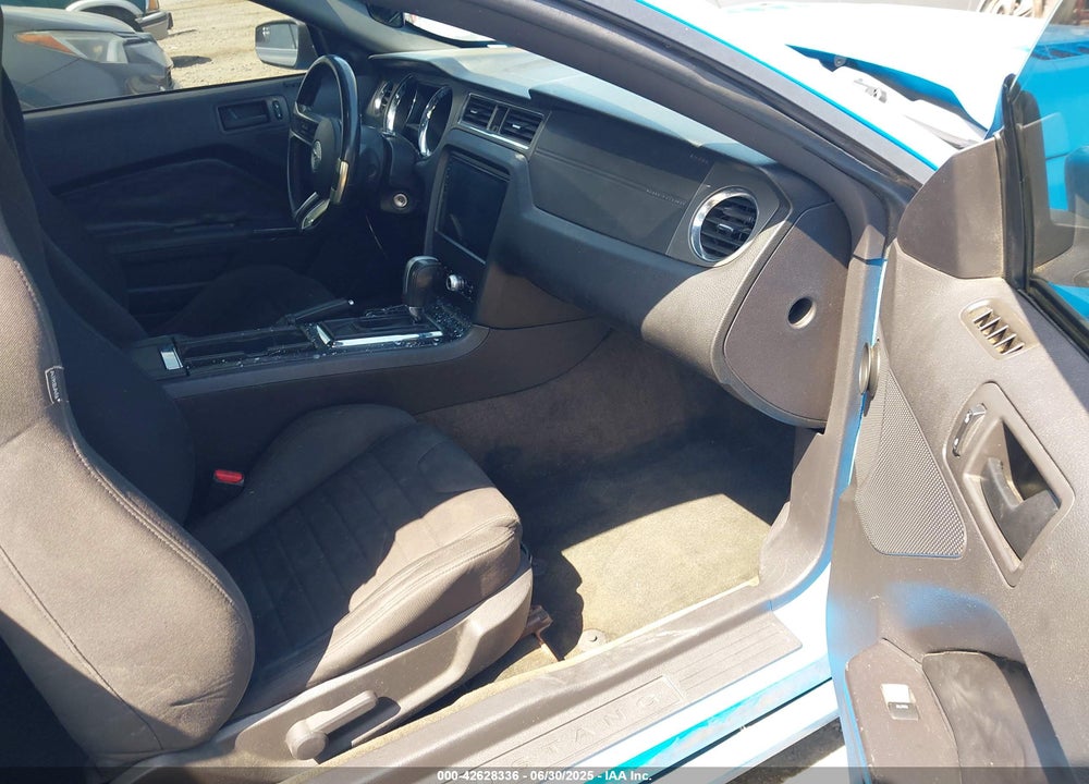 2013 FORD MUSTANG VIN: 1ZVBP8CF1D5265745