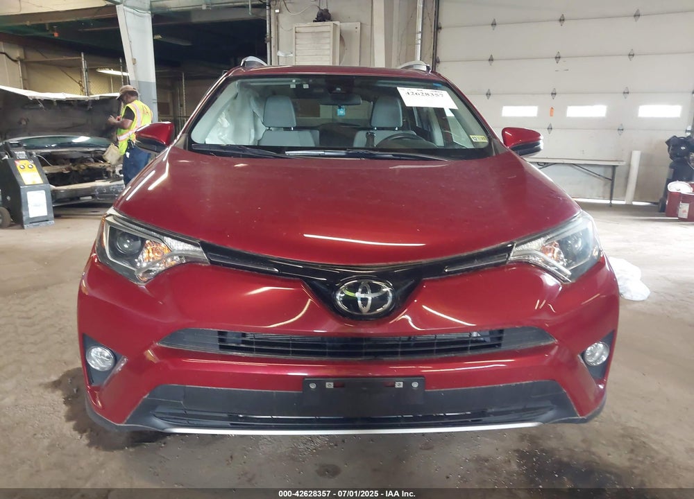 2018 TOYOTA RAV4 VIN: JTMRFREV1JD254762