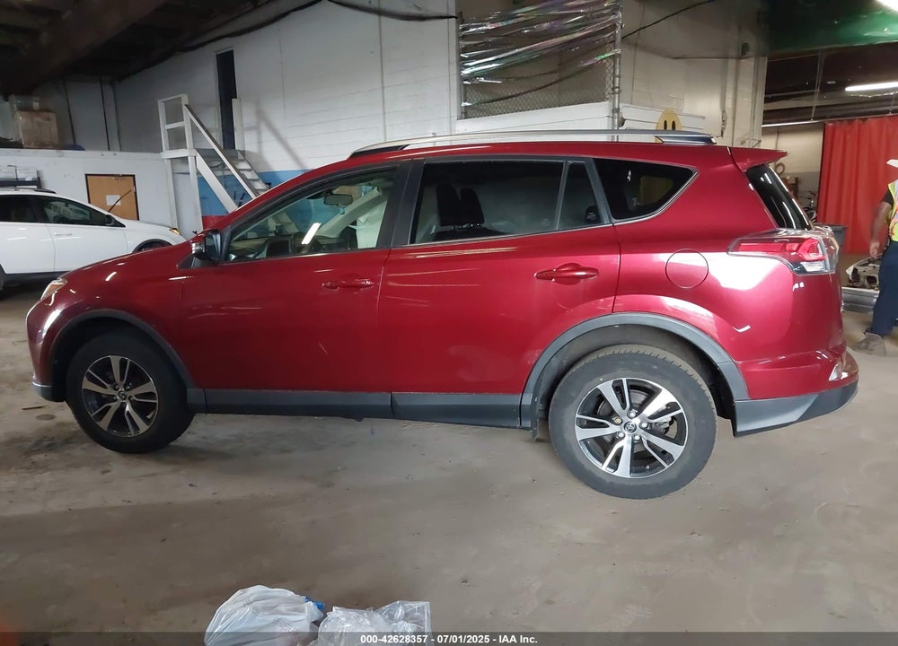 2018 TOYOTA RAV4 VIN: JTMRFREV1JD254762