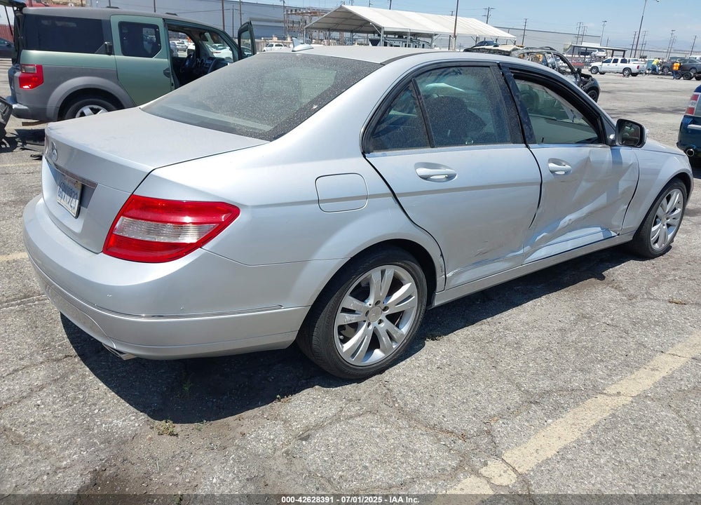 2008 MERCEDES-BENZ C 300 VIN: WDDGF54X68F089315