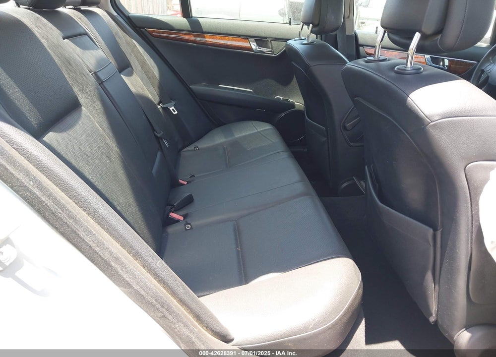 2008 MERCEDES-BENZ C 300 VIN: WDDGF54X68F089315