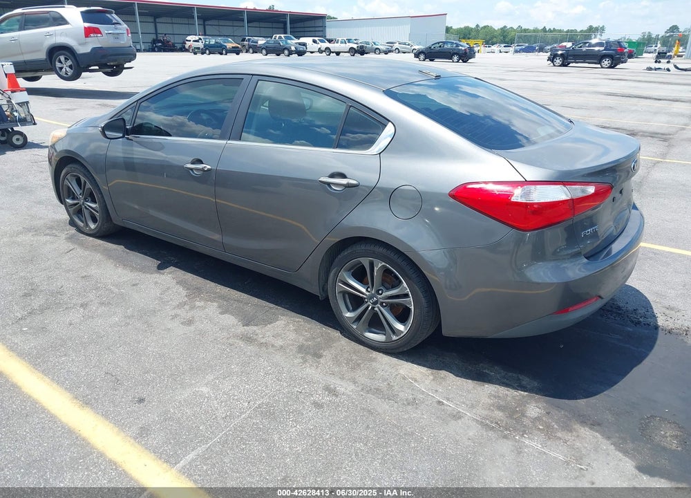 2014 KIA FORTE VIN: KNAFX4A81E5067988
