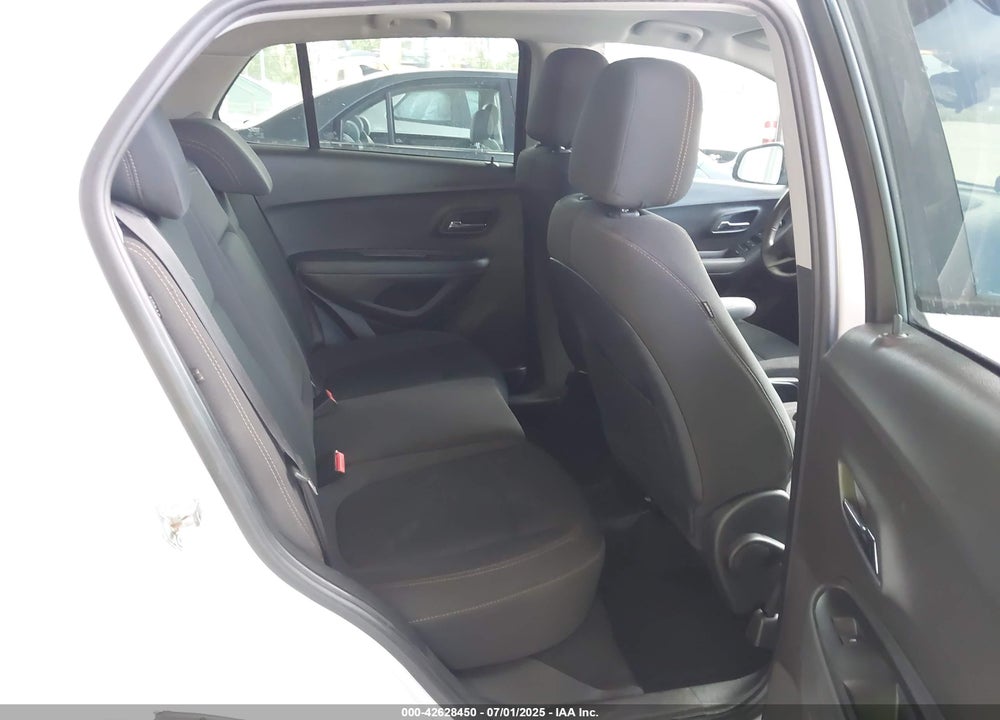 2018 CHEVROLET TRAX VIN: 3GNCJKSB5JL275461