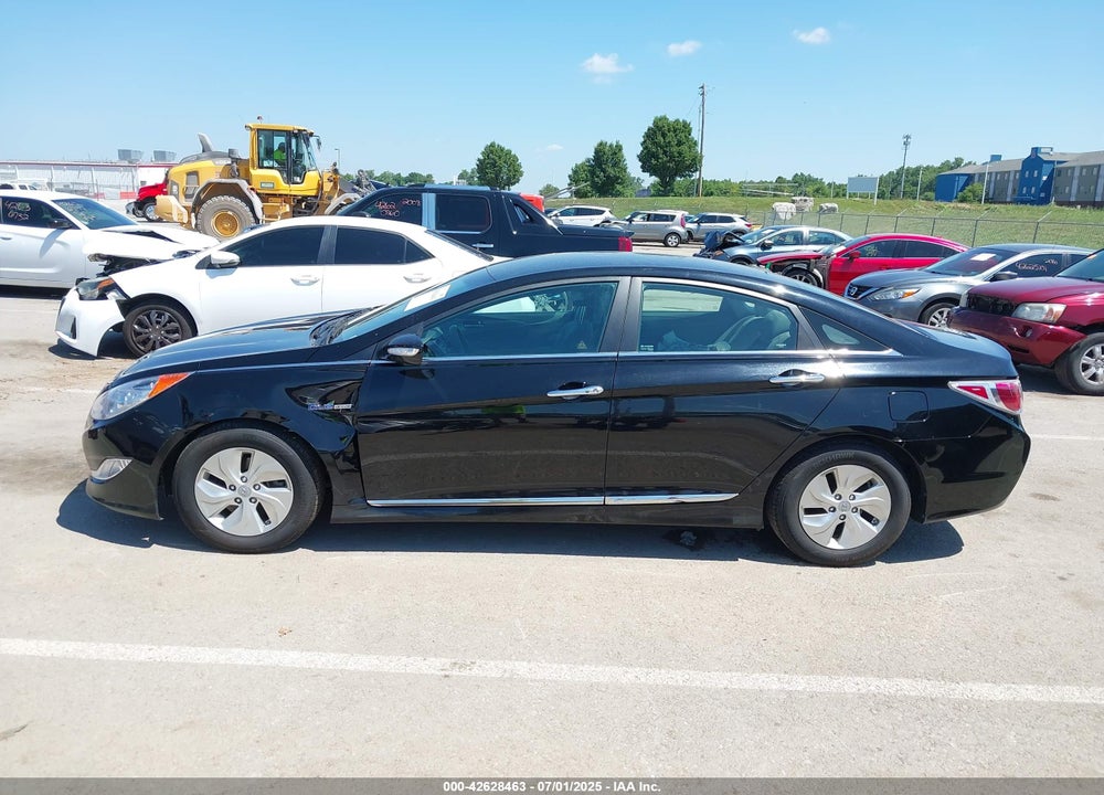 2015 HYUNDAI SONATA HYBRID VIN: KMHEC4A49FA135322