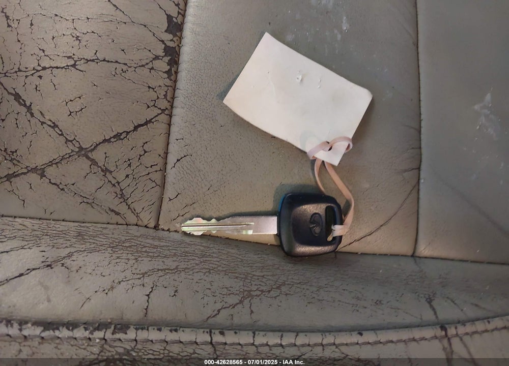 2001 INFINITI QX4 VIN: JNRDR09YX1W212631