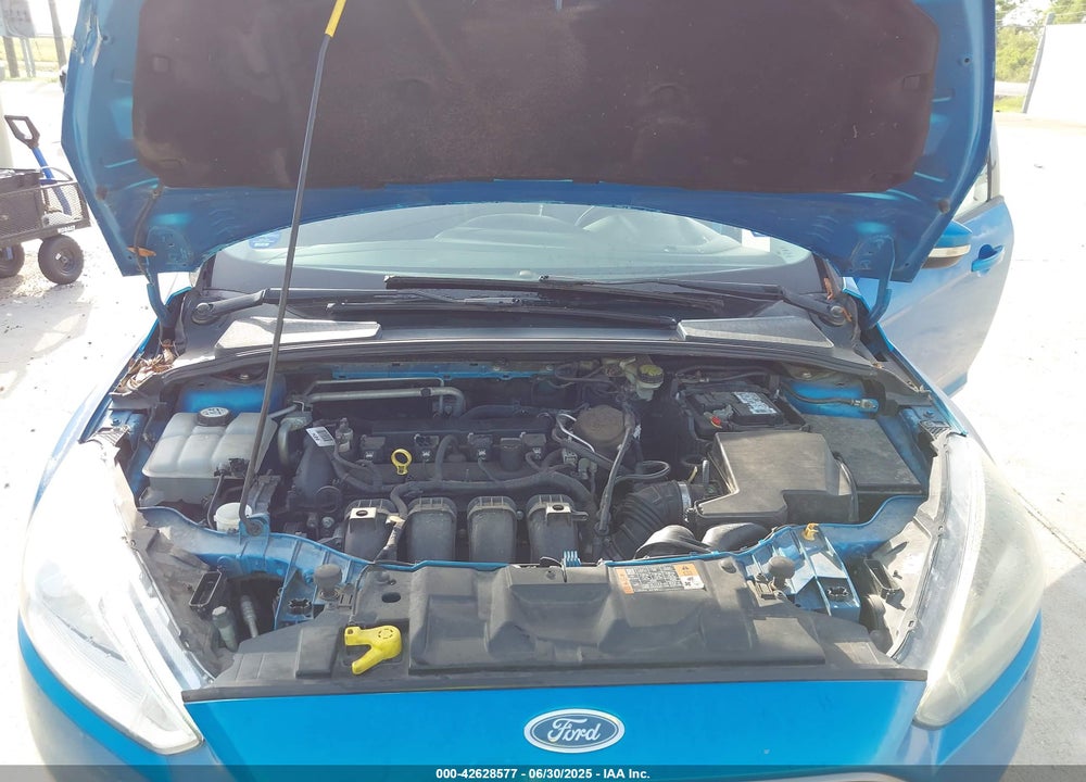 2015 FORD FOCUS VIN: 1FADP3F21FL326927