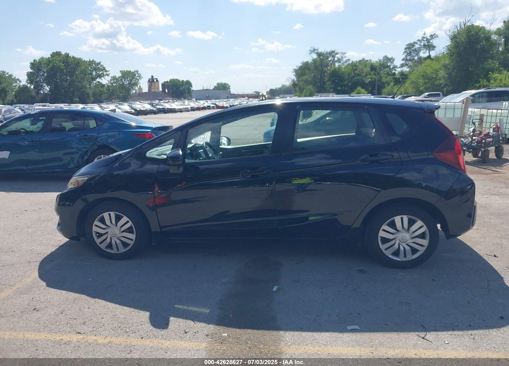 2016 HONDA FIT LX VIN: JHMGK5H57GX027346