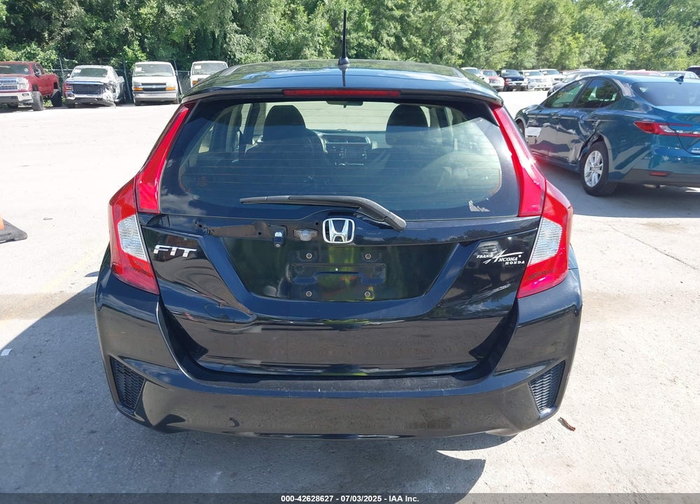 2016 HONDA FIT LX VIN: JHMGK5H57GX027346